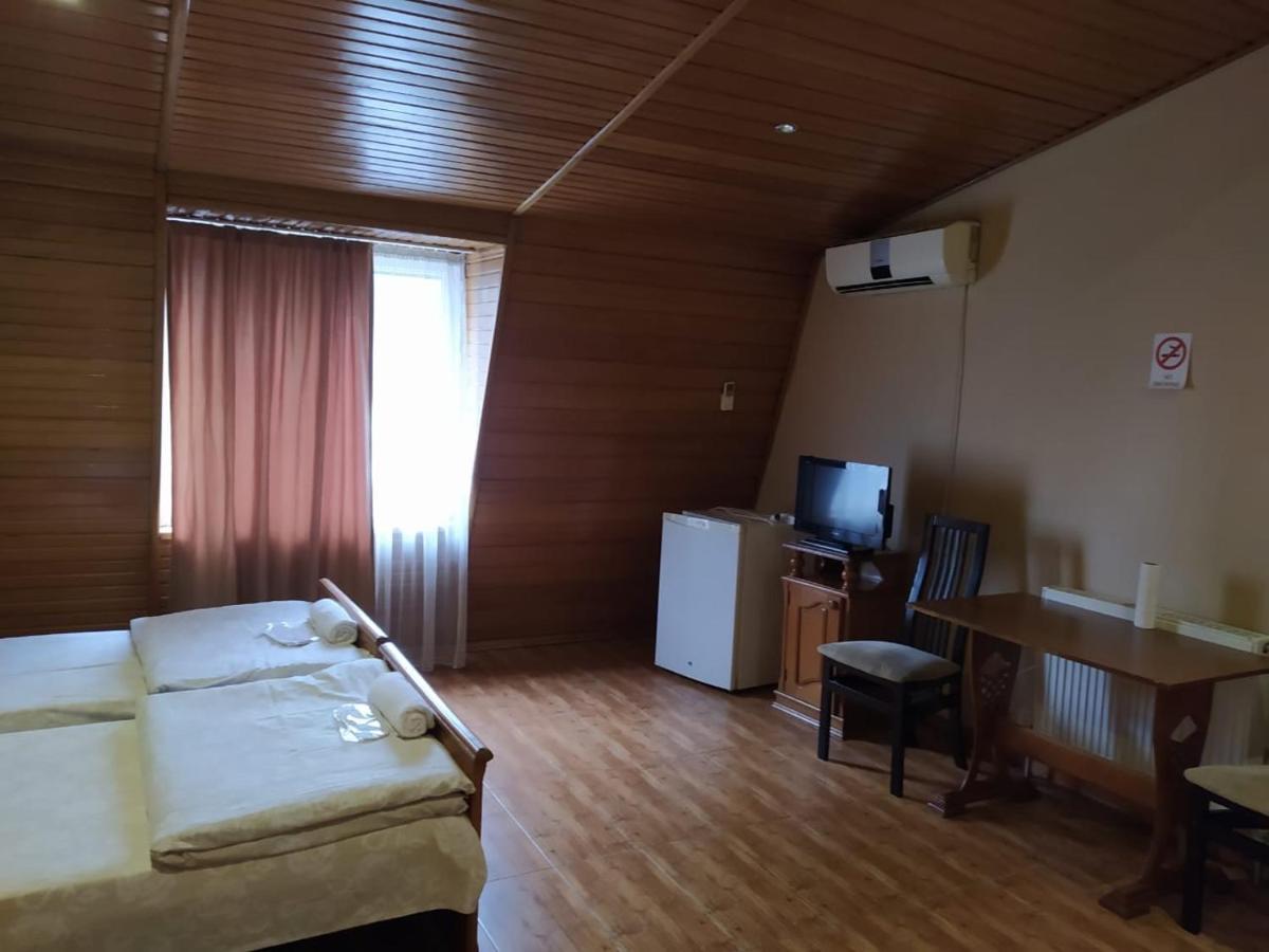 Hotel Ni&La Batumi Kültér fotó